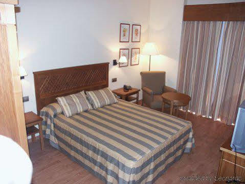 Don Manuel Hotel El Ejido Kültér fotó